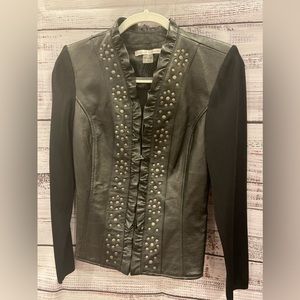 New without tags Peter Nygard leather jacket.